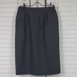 Valentino boutique Pencil Skirt Gray Houndsooth Wool blend. Size 10